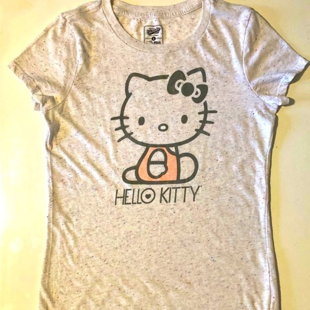 Old‎ Navy Hello Kitty Graphic Tee Multicolored Small
